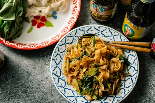 The Science of Thai Noodles: Understanding the Chemistry Behind the Craft